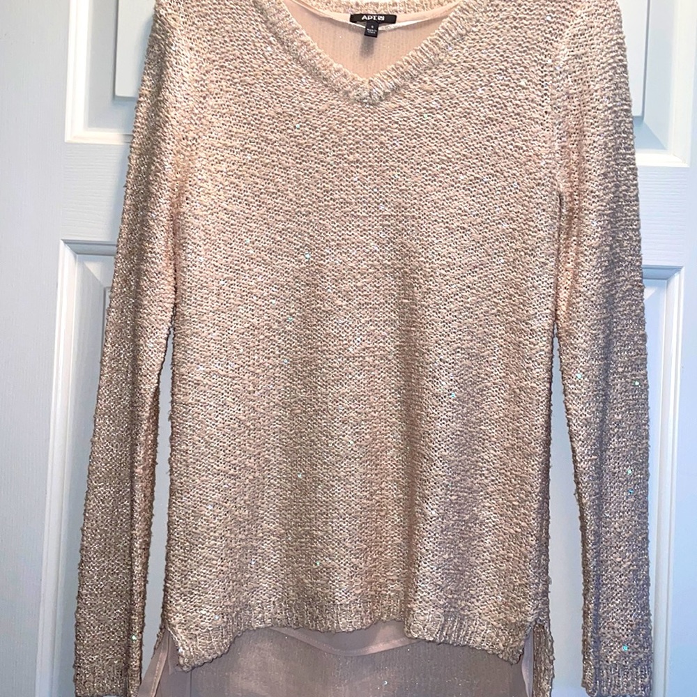 Womens Small APT. 9 Sequins V-Neck Sweater Blush